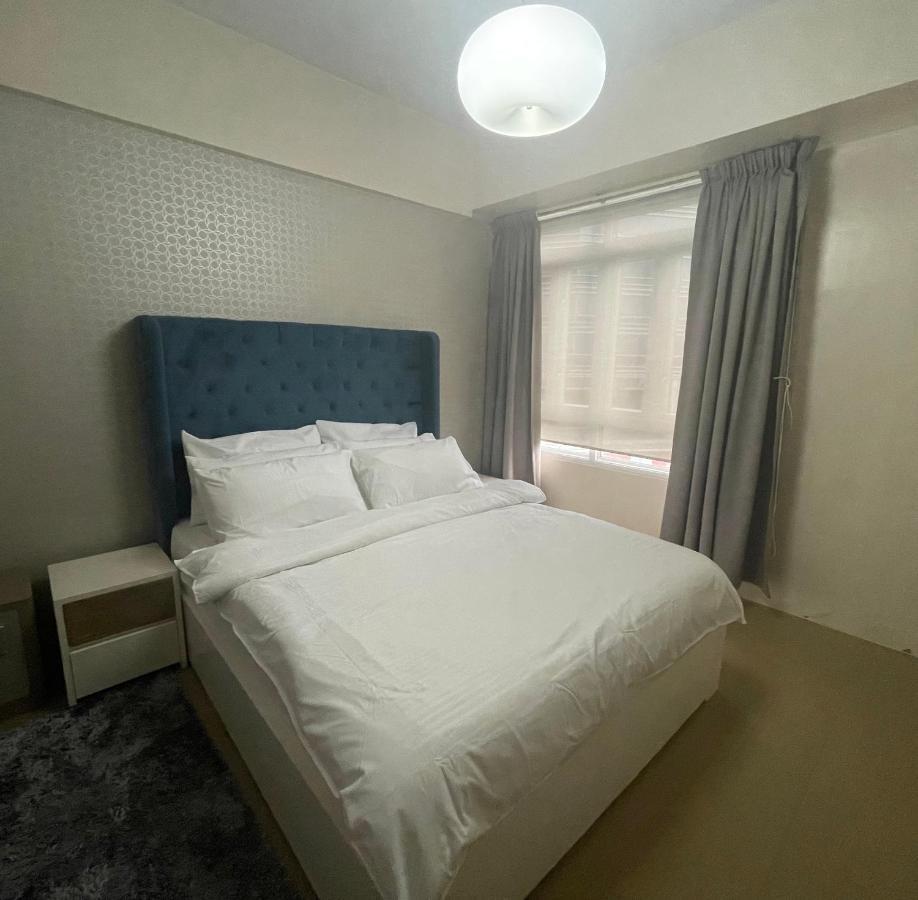 Apartment 4j North Wing - 150 Newport Boulevard, Near Terminal3 Airport Manila