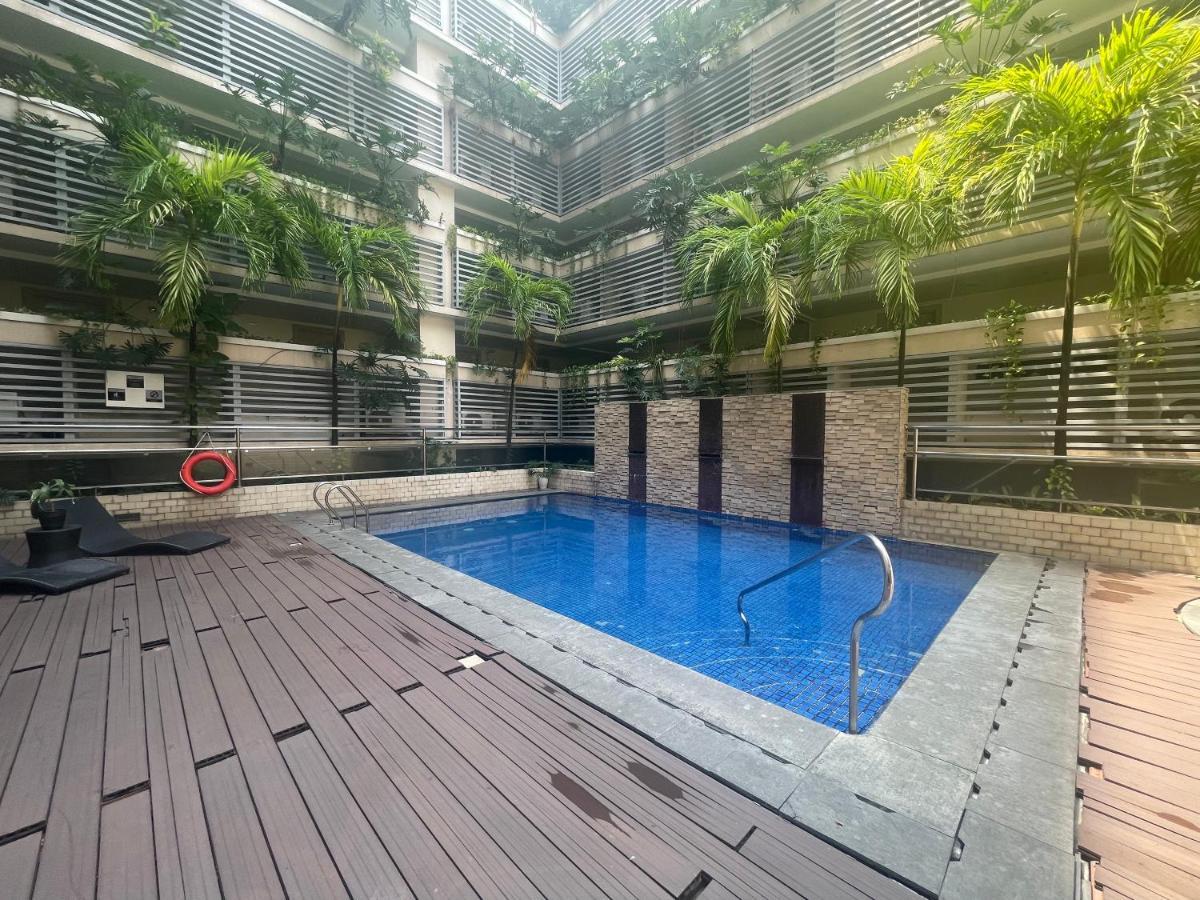 4j North Wing - 150 Newport Boulevard, Near Terminal3 Airport Apartment Manila