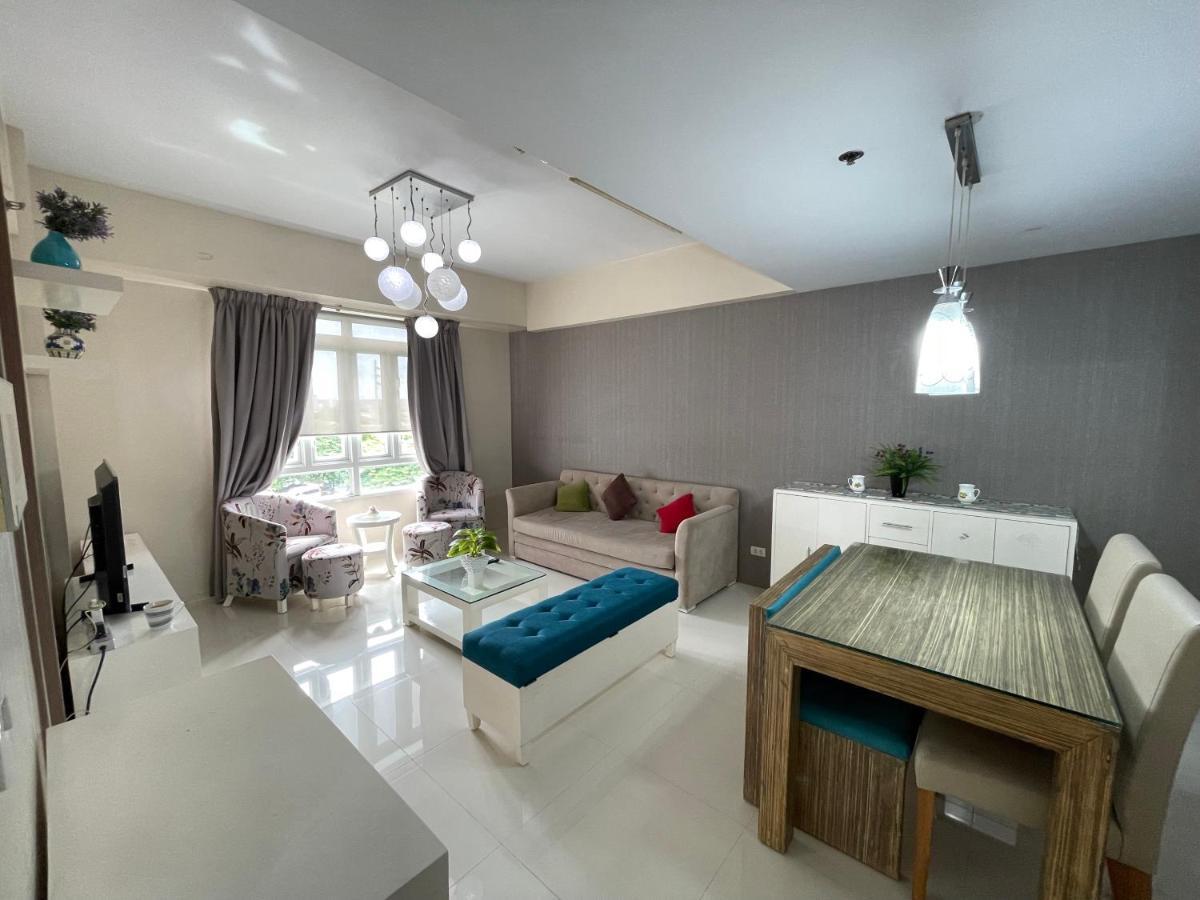 Apartment 4j North Wing - 150 Newport Boulevard, Near Terminal3 Airport